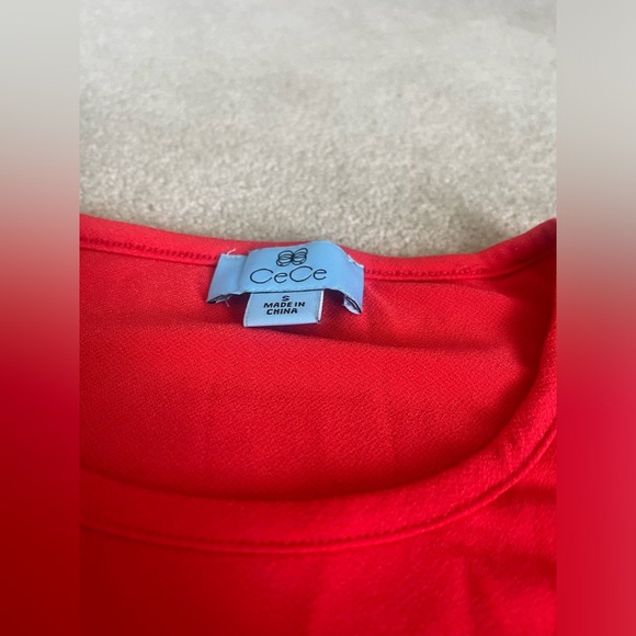 CeCe Top with Ruffle Sleeves - Picture 4 of 5